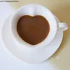 Tazze in stile europeo ceramica fantasia tazza di caffè a forma di cuore e set di piattini puro virgola bianca utensili creativi243k