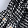 Broderad Gingham Crop Top Women Square Collar Plaid Short Slim Smock Blus Kvinna Puff Sleep Peat Chic Toppar 210520