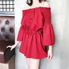 Vielleicht U Rot Schwarz Solide Playsuits Frauen Strampler Spitze Up Flare Hülse Weg Von Der Schulter Sexy Strand Sommer 3/4 Hülse j0031 210529