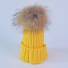 Plain Winter Hat Fur Racoor Dog Ball Hommes Femmes Enfants Tricoté Pom Rib Beanies Kids Fashion Snow Cap Gorro Noir Gris Bleu Marine B3030