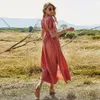 Summer Beach Maxi Sukienka Kobiety Wzburzyć Krótki Rękaw Koronkowy Przycisk Boho Long Casual O-Neck Split Sexy Party Robe Femme 210522