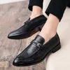 Oficina de negocios Personalidad 3322 Party Men Designer Men's Shoes Luxurious New 2021 Casual Leather Driving Soft Wear Resistant 's