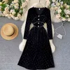 Lady Fashion Court Dress Women Autumn and Winter V Neck Long Sleeve Stamping Wave Point Drill Retro Velvet Vestidos Q085 210527