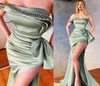 Vert menthe Plus La Taille Arabe Cristaux Aso Ebi Sexy Sirène Robe De Bal Robes De Soirée Baguettes Sans Bretelles Haute Split Satin Robe Formelle Partie Deuxième Réception Robes