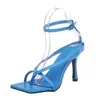 High Heel aus Sandalen weiblicher Stiletto Square Head Römische Schuhschuhfonds Prise Zehen Mode Sandalen