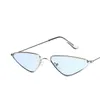 Солнцезащитные очки винтажные треугольники кошачьи глаза Сексуальные ретро -ретро -маленькие металлические зеркальные зеркальные очки Дизайнер бренд Feminino Cateye Eyeglass 261G