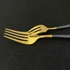 30 sztuk Zestawy Obiadowe Białe Złoty Zestaw sztućców Zestaw Ze Stali Nierdzewnej Złoty Sztućce Zestaw Zachodni Łyżki Western Spoon Nóż Zestaw Flatware 211108