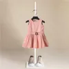 Dziewczyny Sukienka Summer Fall Europejski i Amerykański Styl Haft Kamizelka Plaid Dress Toddler Baby Girls Odzież 2-6yrs Q0716