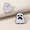 Czaszki Broszki Cosplay Charm Alloy Ghost Dynia Kapelusz Czerwony Wino Czara Szpilki Odznaka Południowoamerykańska Dla Kobiet Mężczyzn Biżuteria Halloween Party