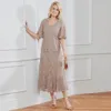 Elegancka Jasnobrązowa Matka panny Młodej Suknie Kwadratowe Neck Suknie Wieczorowe Z Krótkimi Rękawami Kurtki Długość Herbata Plus Size Wedding Guest Dress