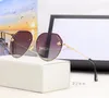 2021 Sommar damer lyxdesigner solglasögon kvinna överdimensionerade gradient solglasögon polariserade ramar attityd fall vintage med låda
