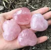 Regalo del partito Quarzo rosa naturale a forma di cuore Amore Mini cristallo Chakra Healing Home Decor Pietra Ama gemme Gioielli fai da te SN2186