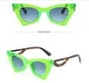 Старинные дамы кошка глаза солнцезащитные очки женщины горячий маленький треугольник зеленый градиент солнцезащитные очки для женщин мода 2022 роскошные очки
