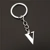 Porte-clés 2 pcs/lot lettre V porte-clés en acier inoxydable Alphabet porte-clés mode hommes femmes bijoux