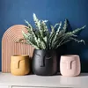 Nordic Style Ceramic Decoratieve Bloempot Creatieve Kunst Menselijk Gezicht Succulente Cactus Planter met Gat Tuinieren Toebehoren 211130