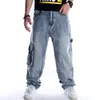Hip Hop Jeans Hommes Poches Latérales Denim Salopette Pantalon Sarouel Grande Taille 44 Baggy Coupe Ample Mâle 210518