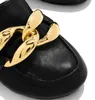 Hausschuhe Maultiere Schuhe Frauen Wohnungen Designer Slides Größe 43 Weiß Schwarz Luxus Große Kette Sandalen Moda Feminina Verao 2021 Pantoufle