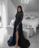 Projektant Czarny Długie Rękawy Prom Dresses Illusion Formalne Suknie Wieczorowe Linii High Collar Side Split Satin Sexy Party Dress Lady Gown Robe Soiré