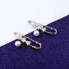 Retro Pearl Brooches for Women's Clothing Cardigan Sweater Blouse Shawl Clips Shirt Collar Rhinestone Badge Buckle Accessories