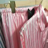 ファッションスタイリッシュな夏パジャマセット女性長袖ストライプの寝室パジャマ春サテンシルクラウンジPJ Pjamas Homewear 210809