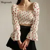 Koreaanse chique print aardbei vrouw shirt off schouder bladerdeeg mouw vintage blouse vrouwen kleding witte zwarte slash nek tops 14369 210512