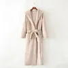 Flannel Men Robe Nightgown Thick Warm Velvet Couple Robes Hooded Bathrobe for Winter Sleepwear Oversized Large Home Clothes 210524