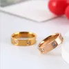 2021 Luxe designer sieraden Love Ring dames heren ringen roestvrij staal Custom couple Wedding party vrienden zilver rose goud diamanten sieraden met dustbag