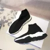 2021 Kvinnor Mens Casual Sock Shoes Andningsbar Klänning Sko För Män Plattform Sneakers Läder Lace Up Chaussures Bröllop Daily Scarpe 35-45 med låda