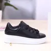 2021 designerskie dziecięce buty dla chłopców dziewcząt Sneaker ander grube dno biały czarny czerwony Boby maluch trampki rozmiar 24-35