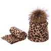 Sticka leopard tryckta hattar ull mjuk kvalitet designer namn märke stickning varm beanie bonnets kund flyttbar hårboll