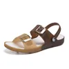 Slippers zomer heren klompen tuin sneldy droge schoenen ademend man sandalen plus size mannelijke strand flip-flops