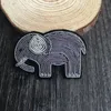 Härlig vara hilarisk brosch DIY GOLD GRAY ELEPHANT Hand Broderi Kapitel Senior Indiska Silk Kläder Djur