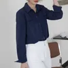 Bureau Wear Blouse blanche pour femmes Mode à manches longues Revers Casual Spring Automne Bouton Up Chemises Dames Élégantes Tops coréens 210525