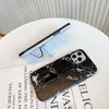 Tipo de tração de mármore preto e branco Bracket Casos de telefone celular com anel invisível para iphone 12 11 pro promax x xs max 7 8 plus