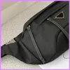 Çanta Kadın Erkek Bagaj Üzerinde Taşıma Moda Sacoche Tasarımcı Sırt Çantaları Çanta Luxurys Dsigners Çanta Göğüs Paketi Çanta D221196F