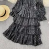 Ly Varey Lin Spring Casual Lady Flare Sleeve Ruffled Cake Beach Fairy Dress Kvinnor Elegant V-Neck Stjärnor Tassel 210526