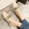 Metalowe kapcie łańcuchowe Kobiety Buty 2021 Lato Niepoślizgowe Plac Toe Conklis Panie Mules Buty Moda Elegancka Female Footwear Nowy