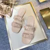 2021 Brand Women Sandals Designer di alta qualità Lady Slipers Summer Outdoor Fashion Chain Plastic Chain Jelly Sliple Luxury Casual Flat Beach Shoes F852