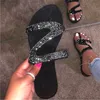 Kadın Slids Sandalet Terlik Yaz Kristal Düz Sandal Mektup Z Sequins Bant Terlik Açık Burun Slaytlar Moda Plaj Kaymaz Ayakkabı Büyük Boy EU35-43 NO03