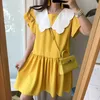 Korejpaa Femmes Robe Été Coréen Chic Dames Rétro Doux Vague Bord Revers Contraste Couleur Couture Lotus Manches Robes 210526