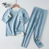 秋の赤ちゃんキッズサーマルウェア子供服セット男の子の女の子パジャマのためのシームレスな寝室は冬の十代の若者たちの服211023