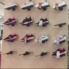 Metal Dayanıklı Ayarlanabilir Duvara Monte Ayakkabı Rafı Ev Depolama Üç Boyutlu Terlik Raf Yüksek Topuklu Spor Ayakkabı Ekran Rafları Sneakers Tutucu JY0818