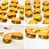 10 stks / set Mini Simulatie Voedsel Hamburger Doe netjes spelen voor Pop Keuken Speelgoed Dollhouse Miniaturen Klassieke Charms DIY Decoratie