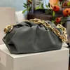 Thick chain calfskin gold chain single shoulder messenger bag soft and comfortable cloud bags ladies designer high quality hand ev285P