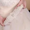 Brudslöjor bröllopslöja deciriration hår tillbehör handgjorda korta elfenben fingertopp som är bredd spetsar
