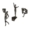 Retro Industrial Climbing Character Muscle Man Wall Decoration Hanging Pendant Sculpture Statue Living Room Background 210414