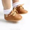 Första Walkers Fashion Toddler Casual Outdoors Crib Baotou Skor Vår Höst Spädbarn Flicka Sneakers Born Step Shoe Baby