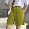Kvinnors vidsträckta shorts är tunna och hög midja koreanska stilpläterade lösa casual fempunktsbyxor 210429