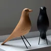 En bois The Mid Century Bird Figurines Maison Oiseau Statue Animal Dove of Peace Européenne Mascotte Maison Bar Bar Decor de café Décoratif 210727