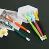 Cinq couleurs chien toilettage outil de brosse à dents pour animaux de compagnie à trois côtés pour éliminer la mauvaise haleine tartre soins dentaires chiens chats nettoyer la bouche brosse XG0056